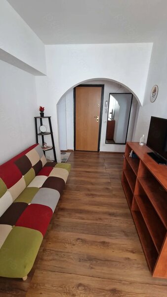 Mosilor, stradal, Eminescu, langa Bcr, 8 minute metrou Obor